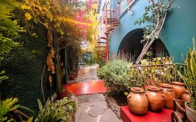 La Casona Azul